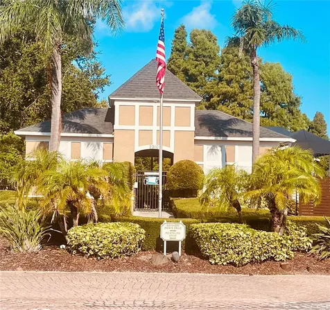 2915 Pointeview Tampa FL 33611