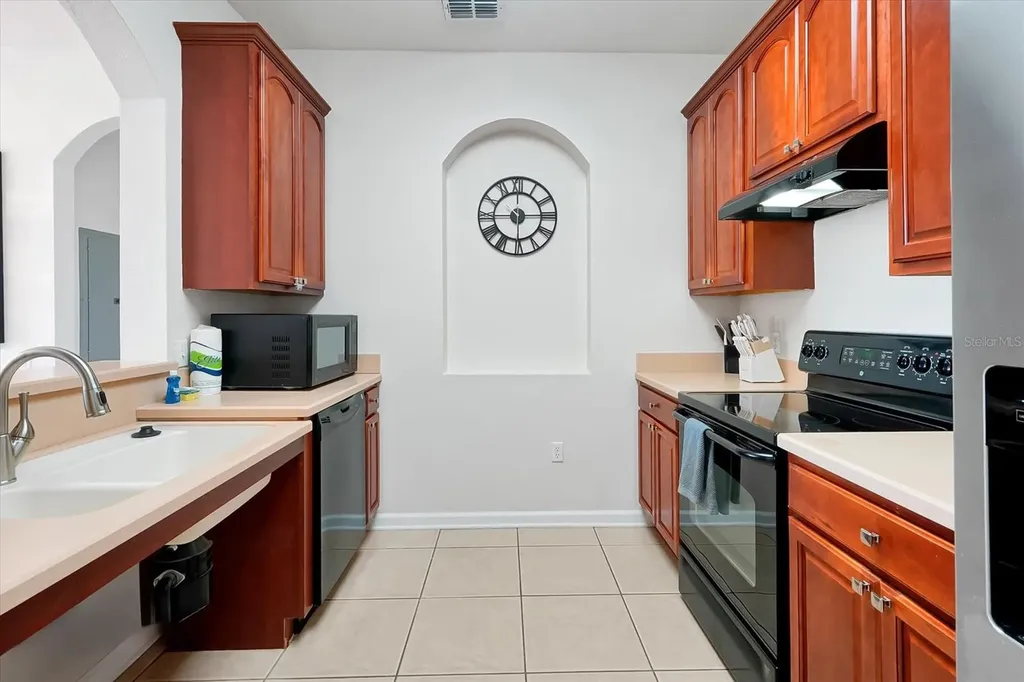 4862 Cayview Avenue Orlando FL 32819
