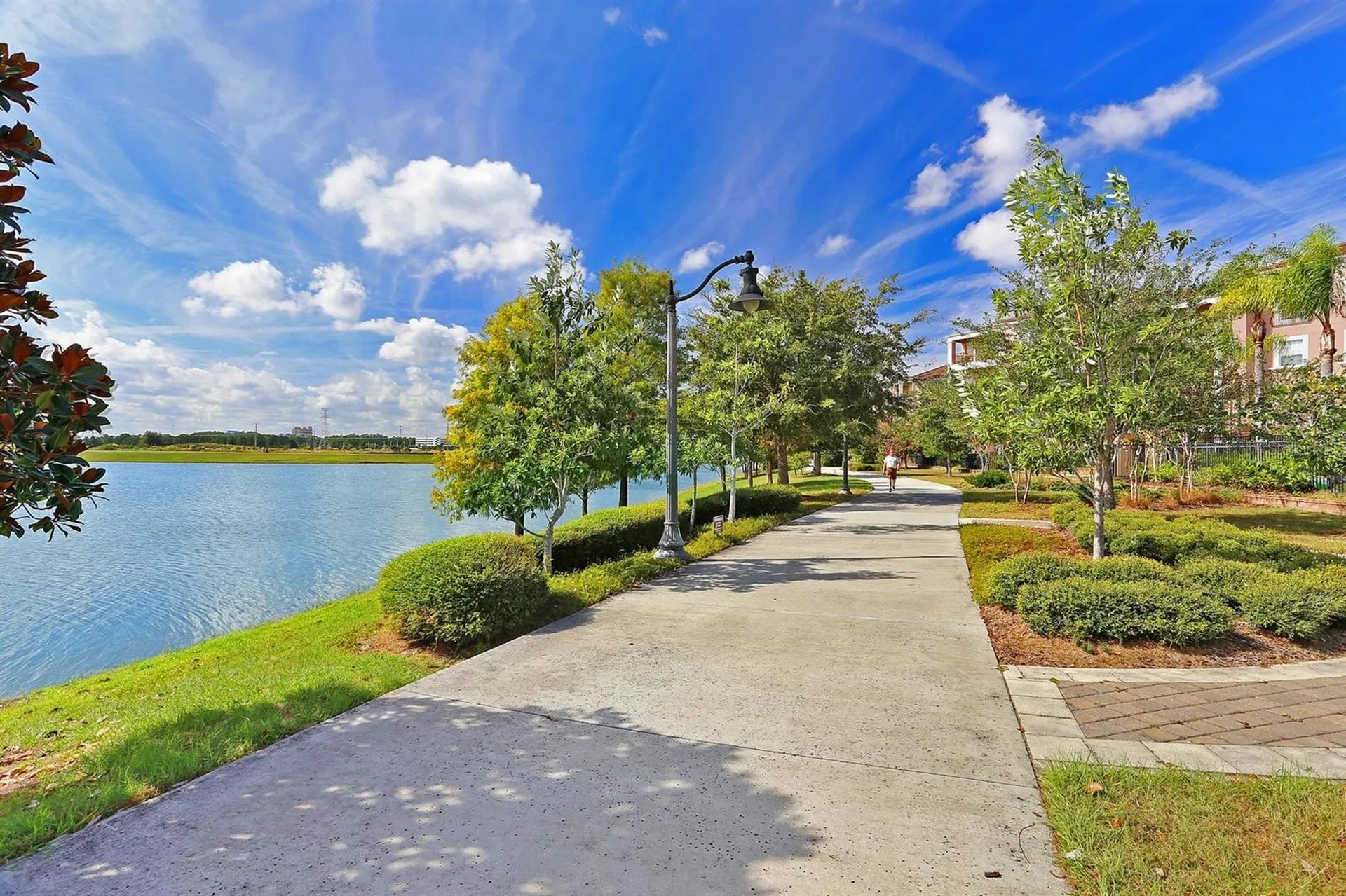 4862 Cayview Avenue Orlando FL 32819