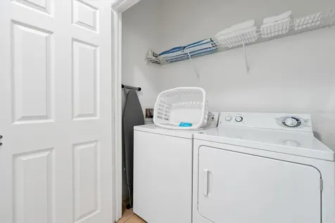 4862 Cayview Avenue Orlando FL 32819