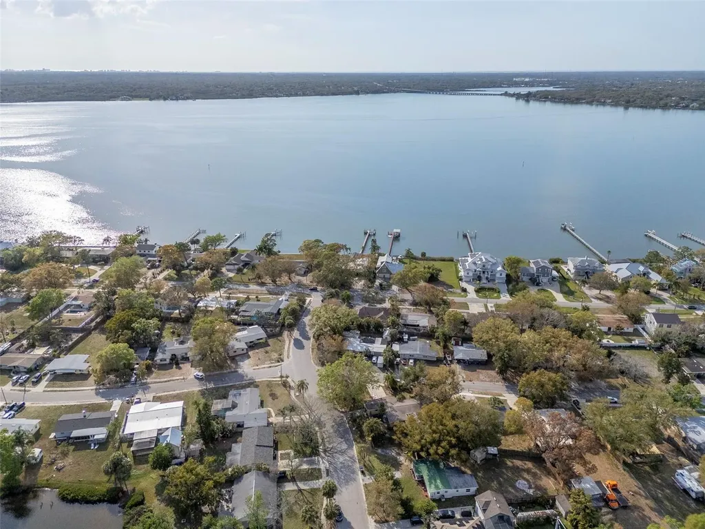 347 Country Club Drive Oldsmar FL 34677