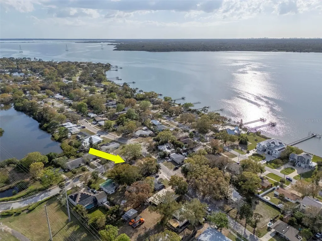 347 Country Club Drive Oldsmar FL 34677