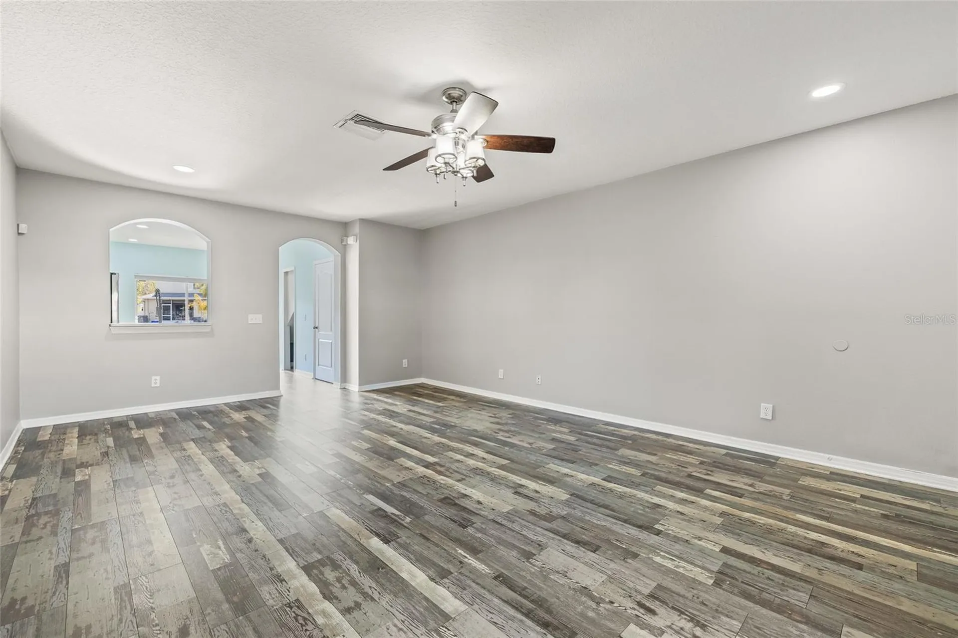 16302 Swan View Circle Odessa FL 33556