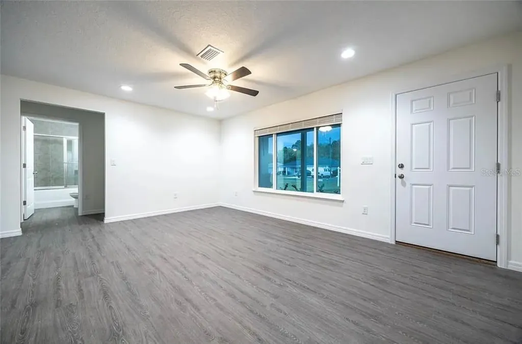 781 NE 130th Terrace Silver Springs FL 34488