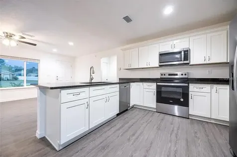 781 NE 130th Terrace Silver Springs FL 34488
