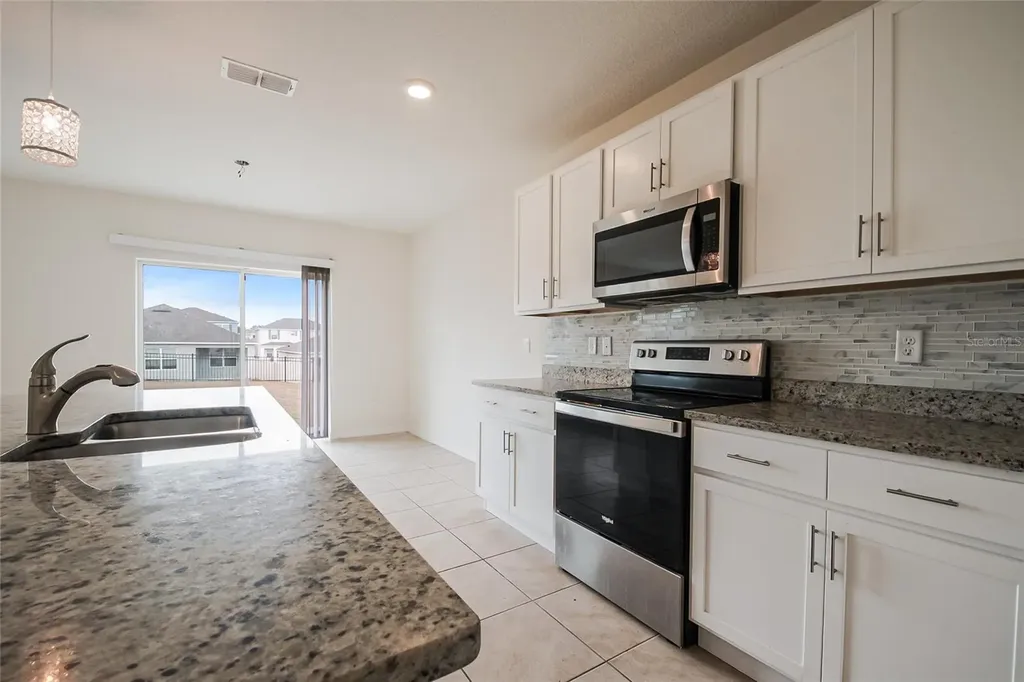 2340 Canyon Oak Drive Davenport FL 33837