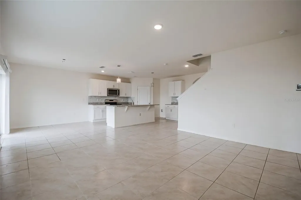 2340 Canyon Oak Drive Davenport FL 33837