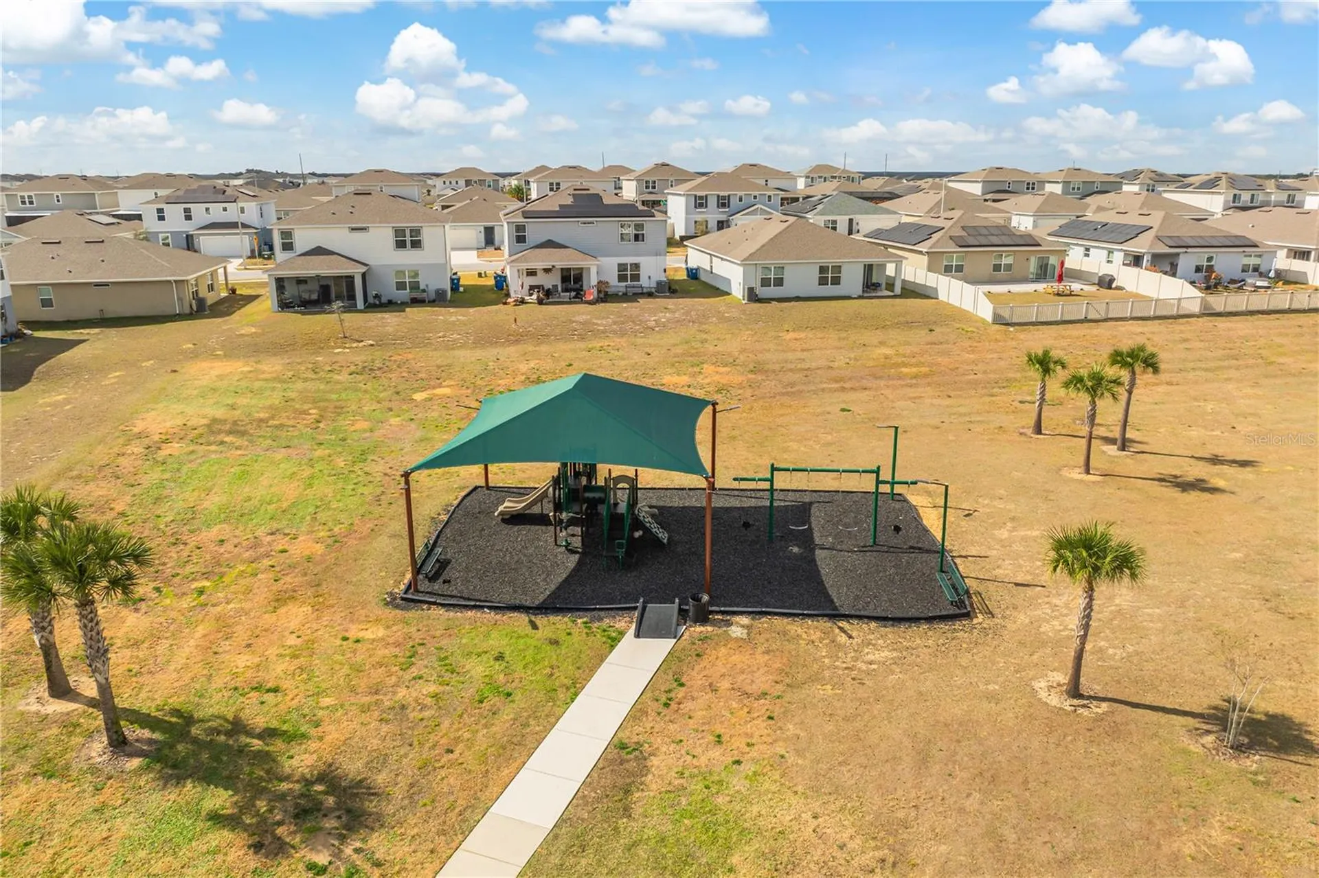 2340 Canyon Oak Drive Davenport FL 33837