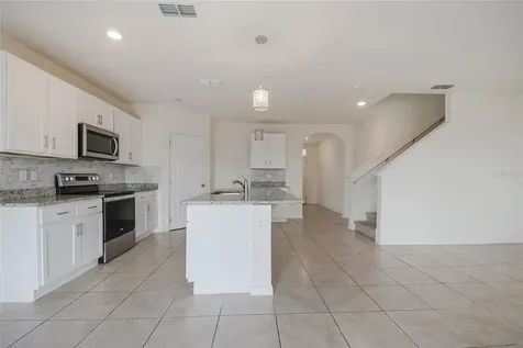 2340 Canyon Oak Drive Davenport FL 33837