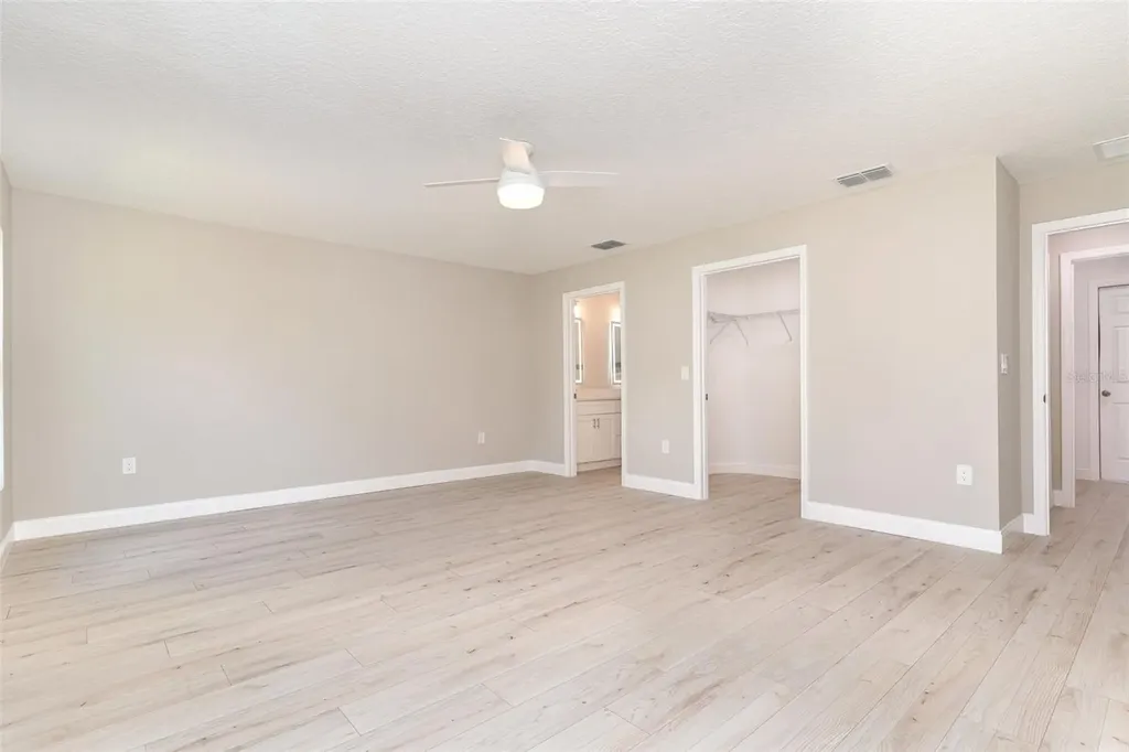 466 Tunis Road SW Palm Bay FL 32908