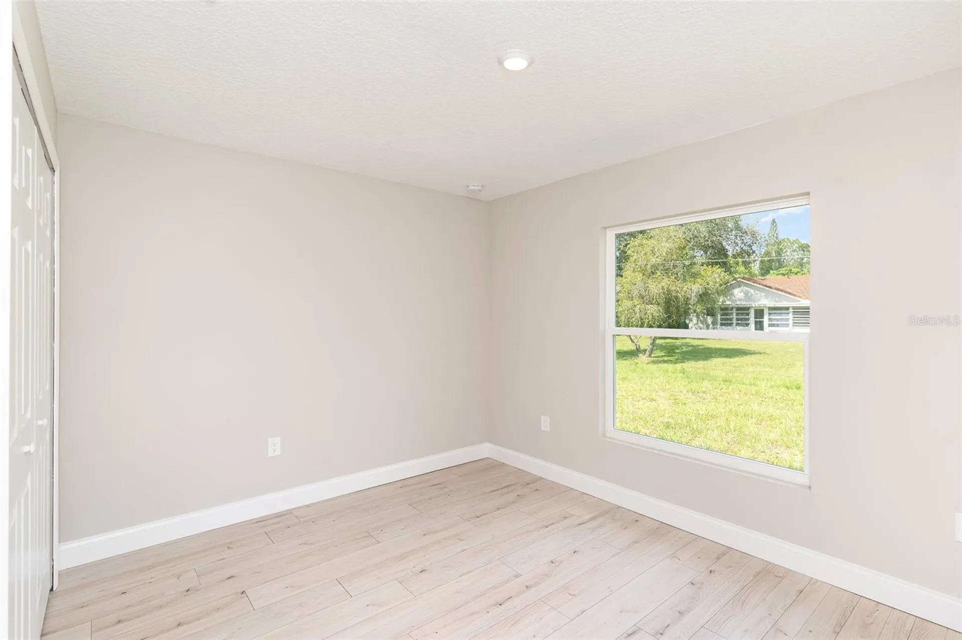 466 Tunis Road SW Palm Bay FL 32908