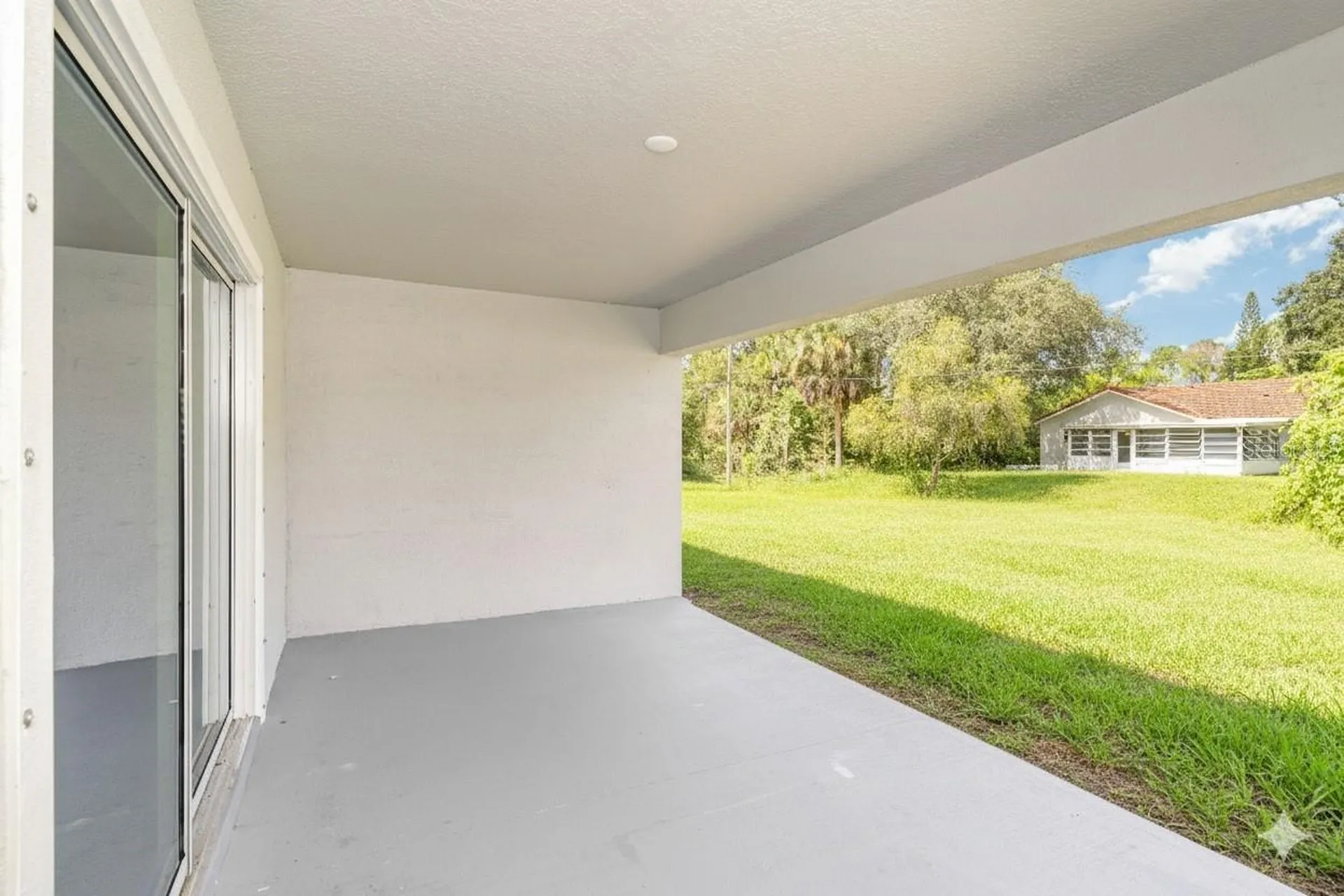 466 Tunis Road SW Palm Bay FL 32908