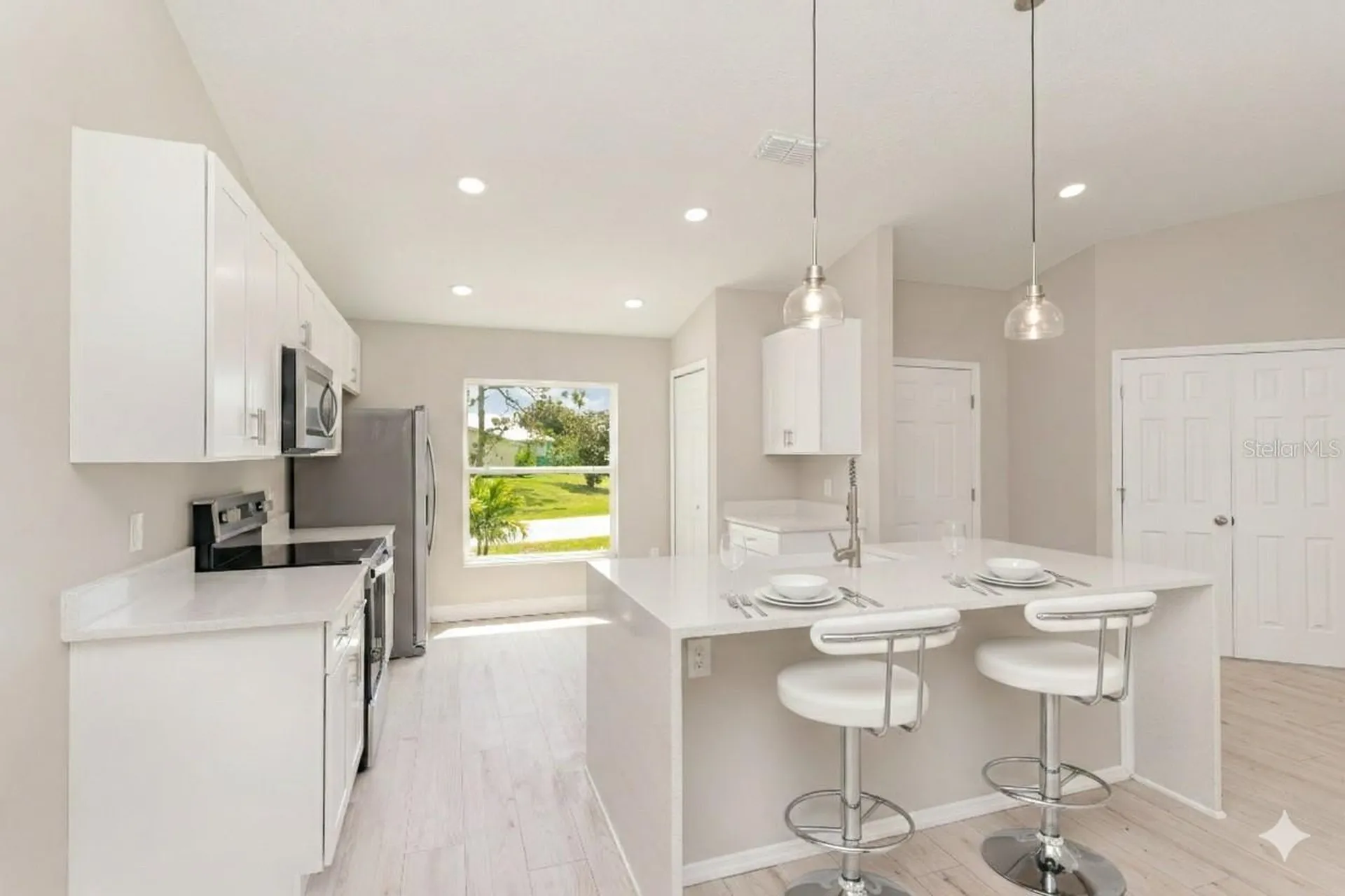 466 Tunis Road SW Palm Bay FL 32908