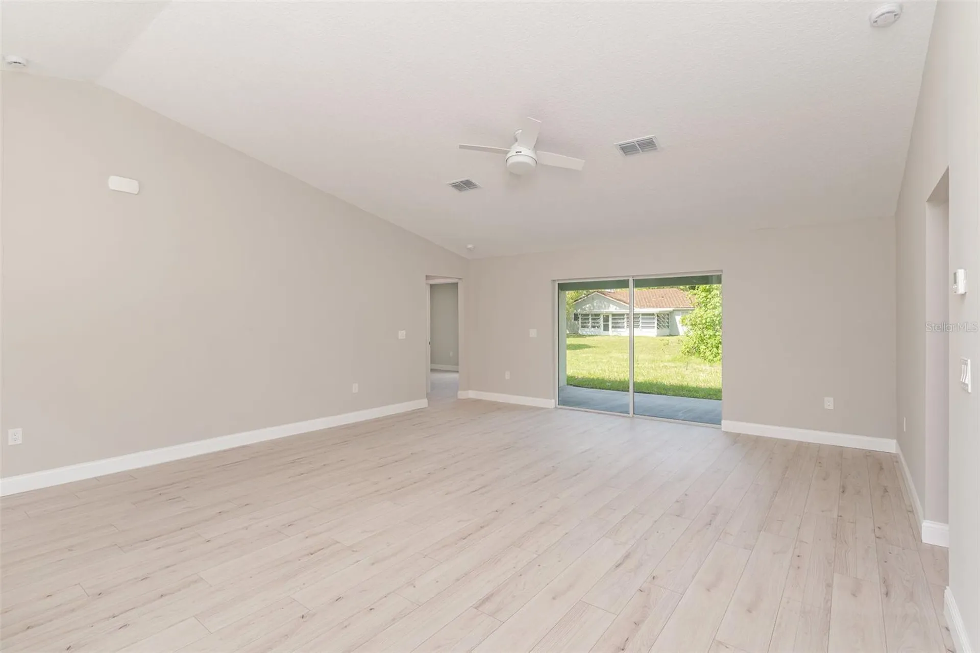 466 Tunis Road SW Palm Bay FL 32908