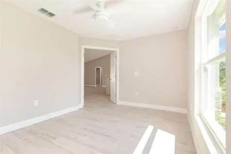 466 Tunis Road SW Palm Bay FL 32908