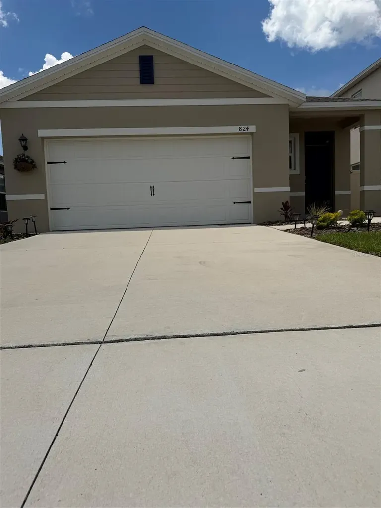 824 Horsetail Drive Davenport FL 33837