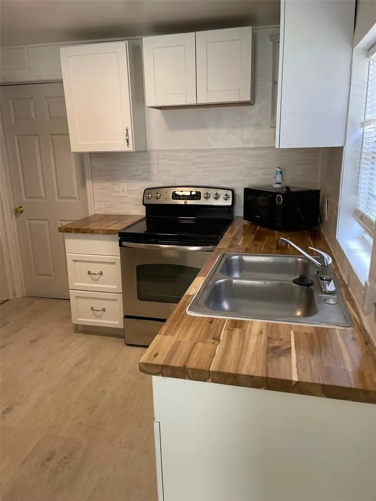 2211 SW 1st Street Ocala FL 34475