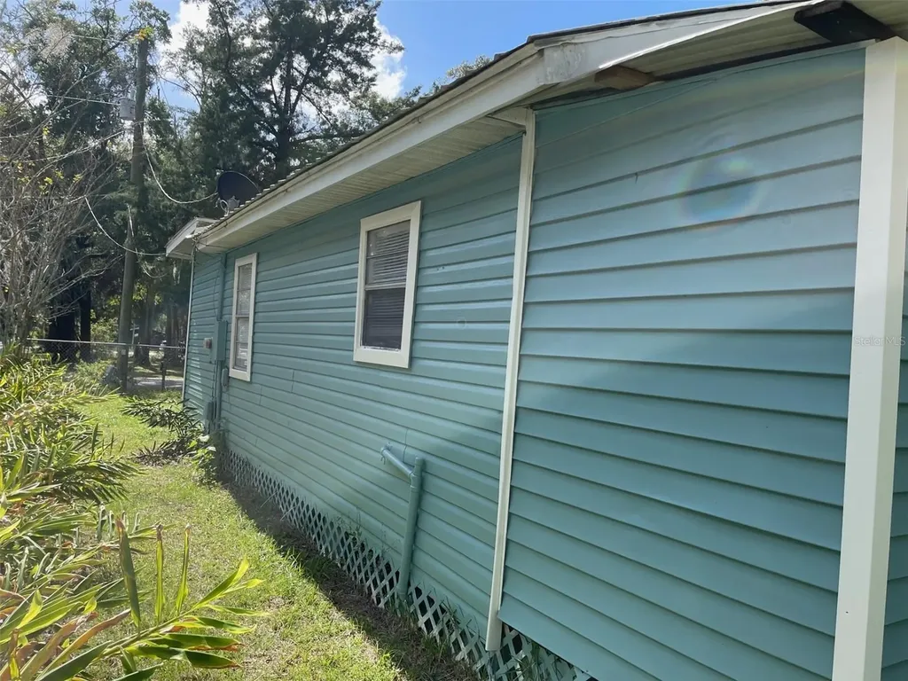 2211 SW 1st Street Ocala FL 34475