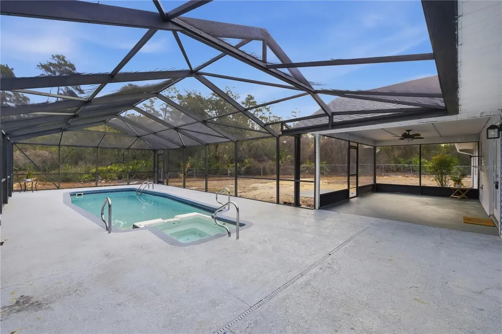 5145 SE 189th Terrace Ocklawaha FL 32179