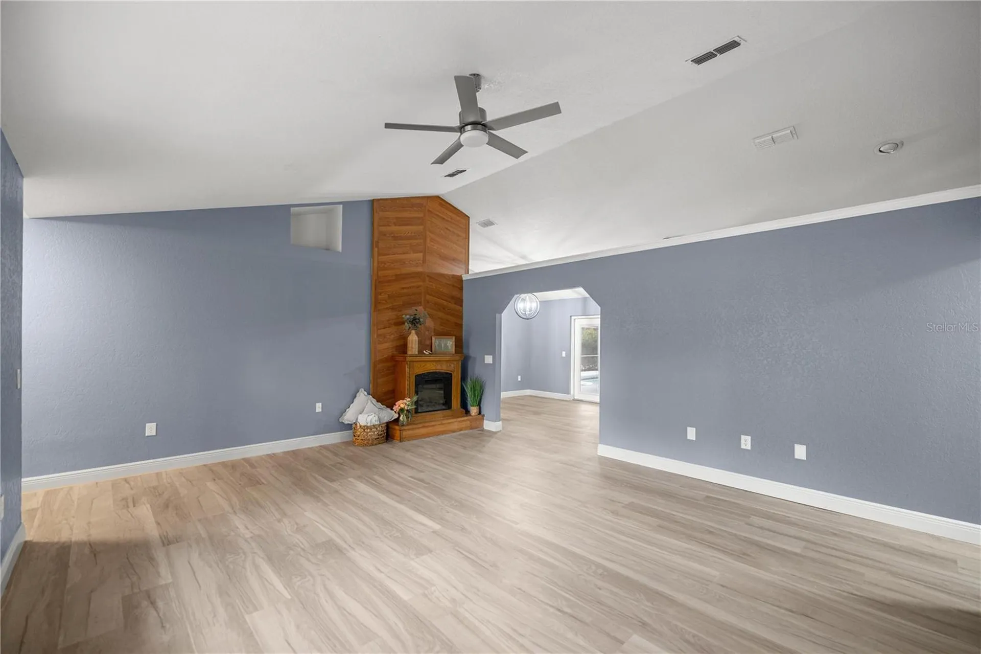 5145 SE 189th Terrace Ocklawaha FL 32179