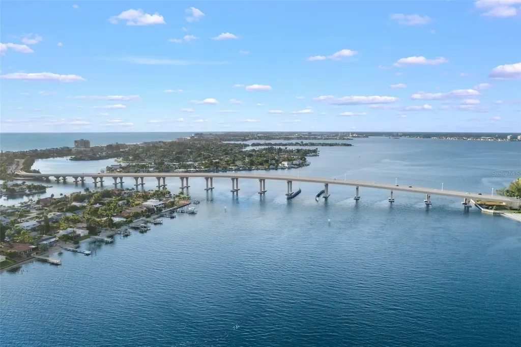 6191 Bahia Del Mar S St Petersburg FL 33715