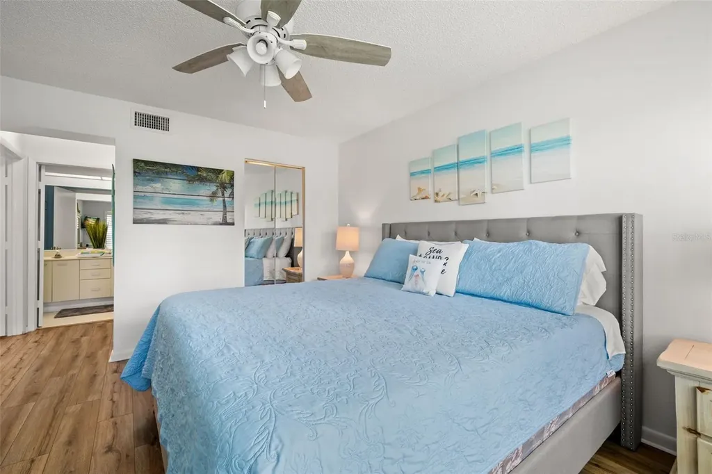 6191 Bahia Del Mar S St Petersburg FL 33715