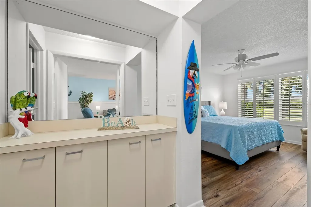 6191 Bahia Del Mar S St Petersburg FL 33715