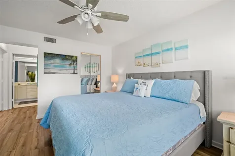 6191 Bahia Del Mar S St Petersburg FL 33715