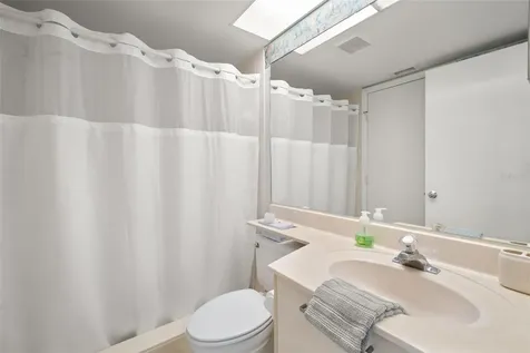 6191 Bahia Del Mar S St Petersburg FL 33715