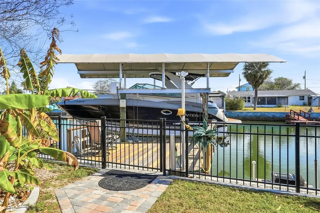 13628 Leslie Drive Hudson FL 34667