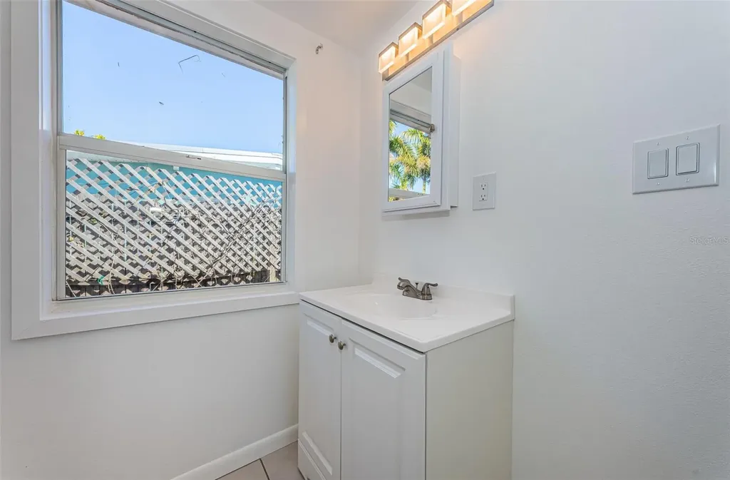 713 Pruitt Drive Madeira Beach FL 33708