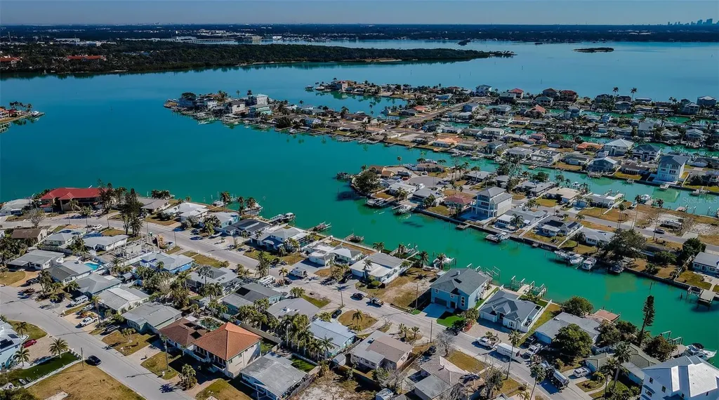 713 Pruitt Drive Madeira Beach FL 33708
