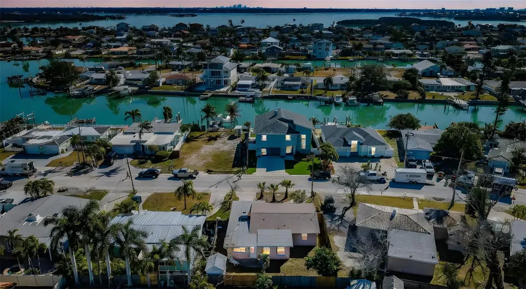 713 Pruitt Drive Madeira Beach FL 33708