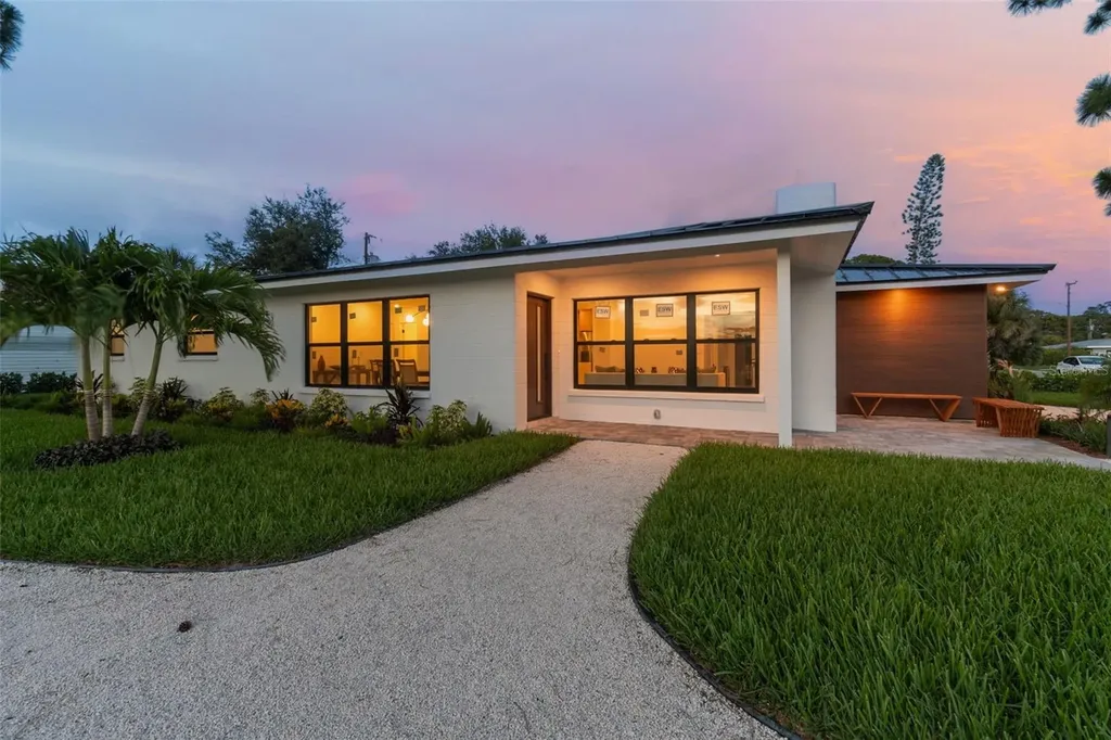 301 Aurora Street E Venice FL 34285