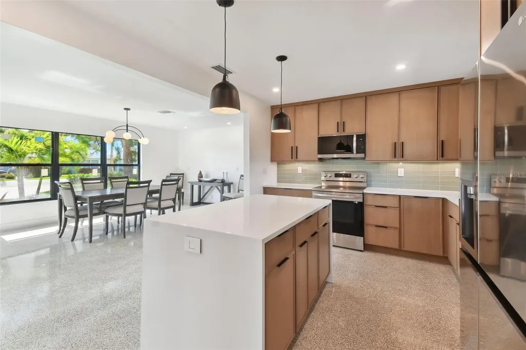301 Aurora Street E Venice FL 34285