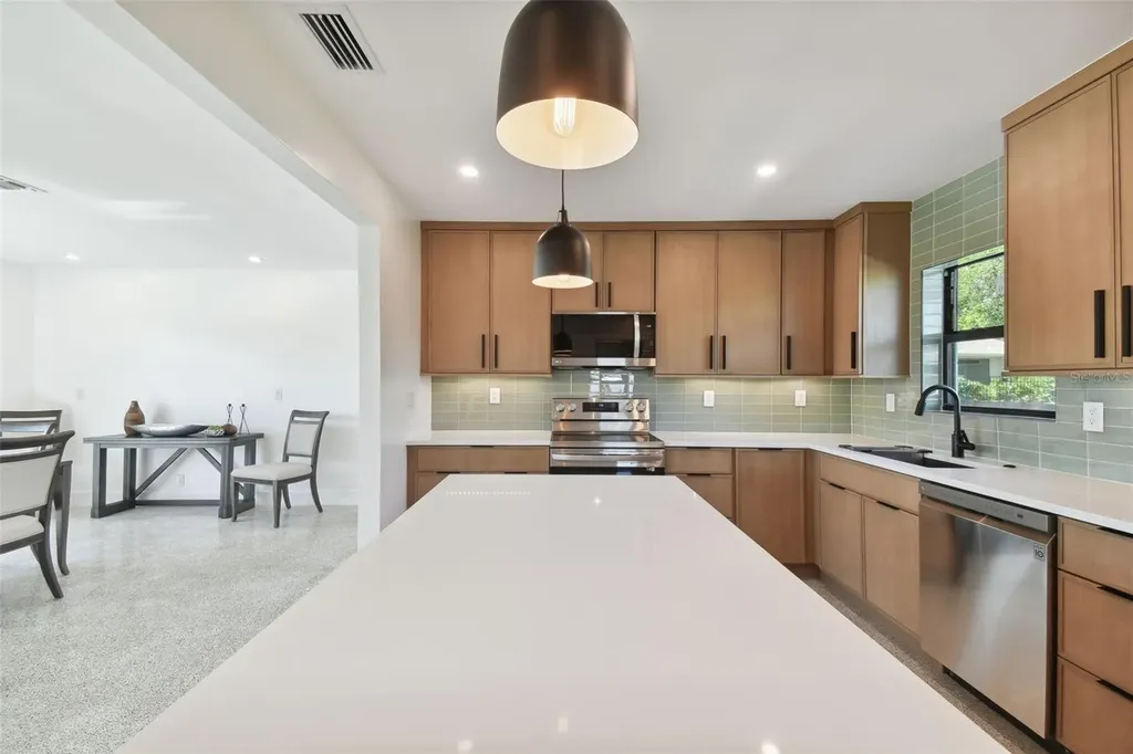 301 Aurora Street E Venice FL 34285