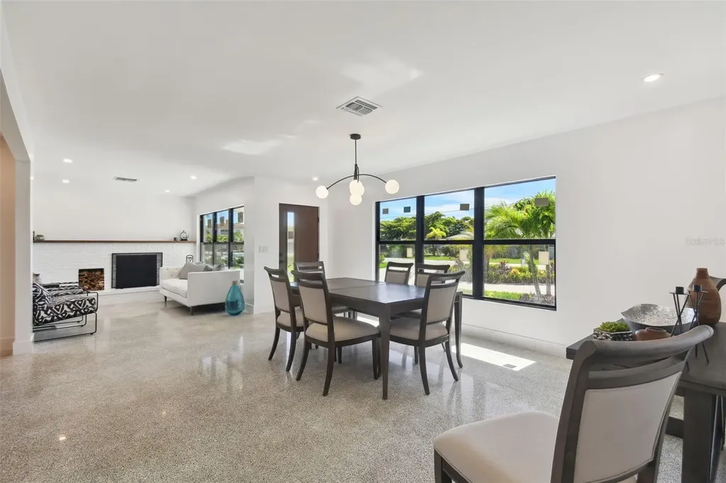 301 Aurora Street E Venice FL 34285