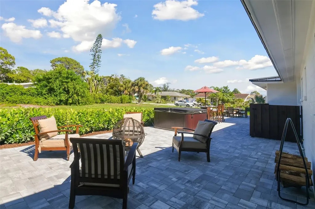 301 Aurora Street E Venice FL 34285