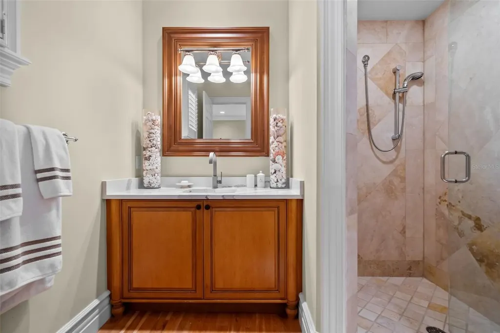 1394 Harbor Drive Sarasota FL 34239