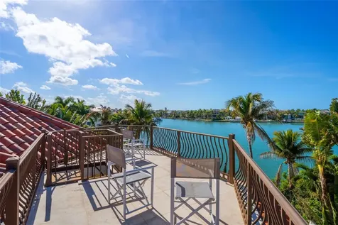 1394 Harbor Drive Sarasota FL 34239