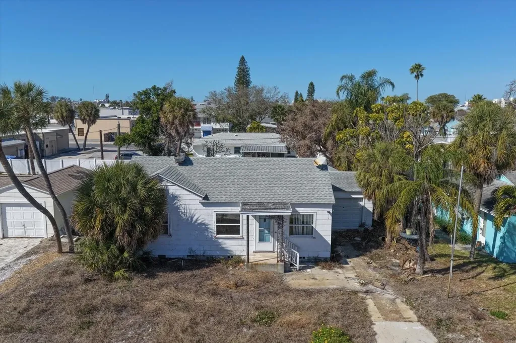 429 70th Avenue St Pete Beach FL 33706
