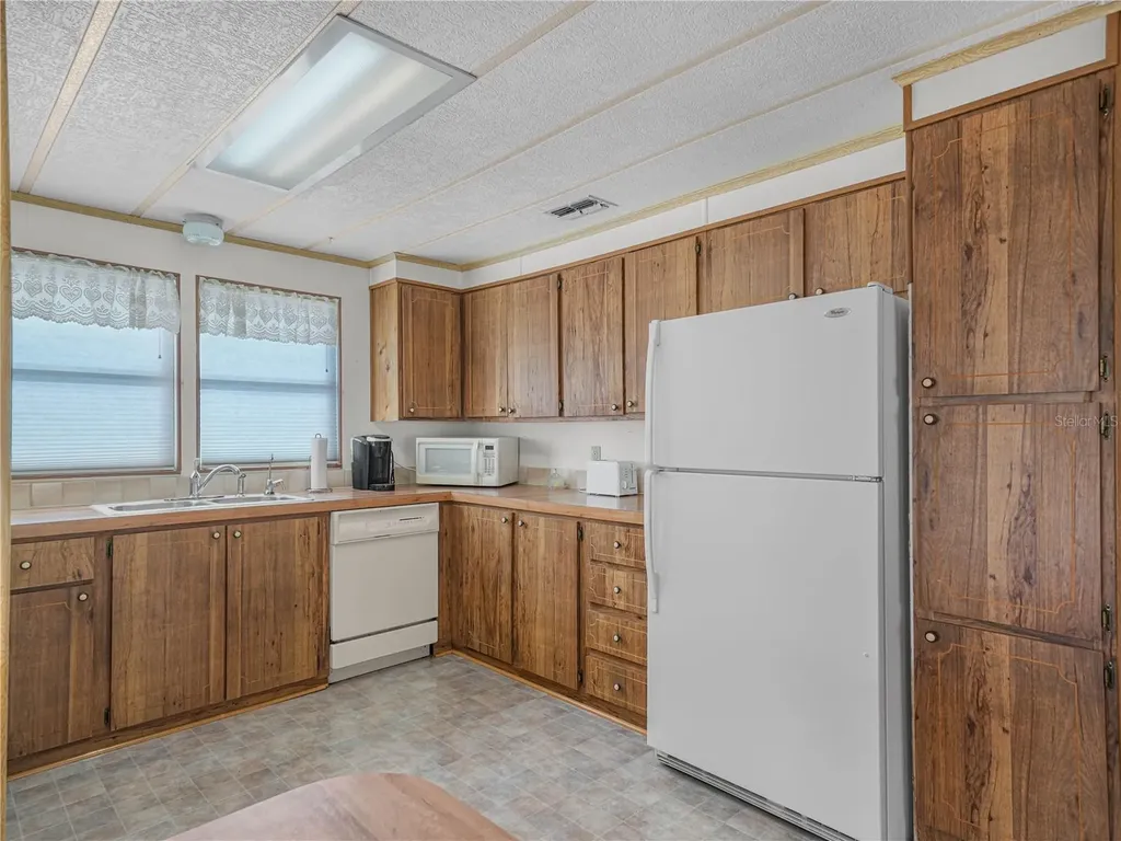 1679 Foxway Drive Lakeland FL 33810