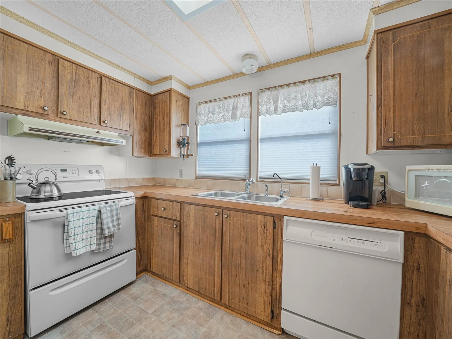 1679 Foxway Drive Lakeland FL 33810