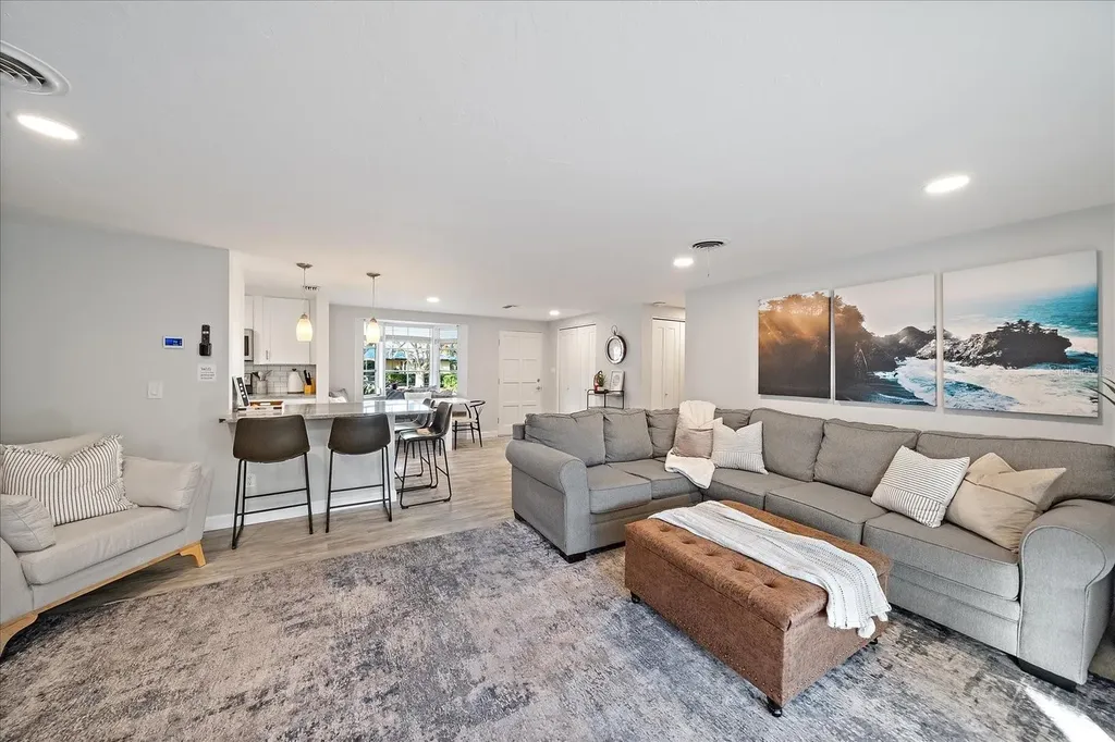 2438 Wisteria Street Sarasota FL 34239