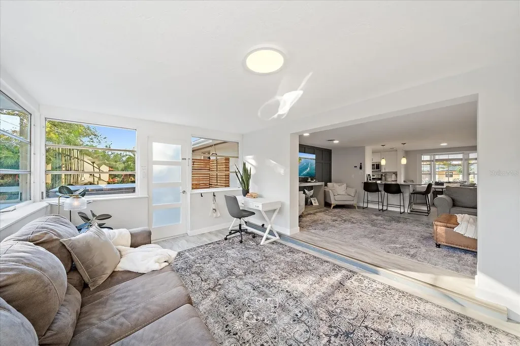 2438 Wisteria Street Sarasota FL 34239