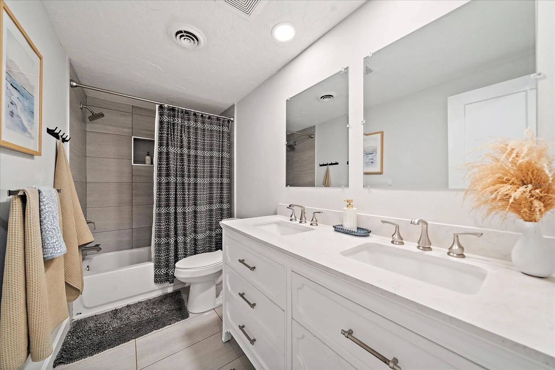 2438 Wisteria Street Sarasota FL 34239