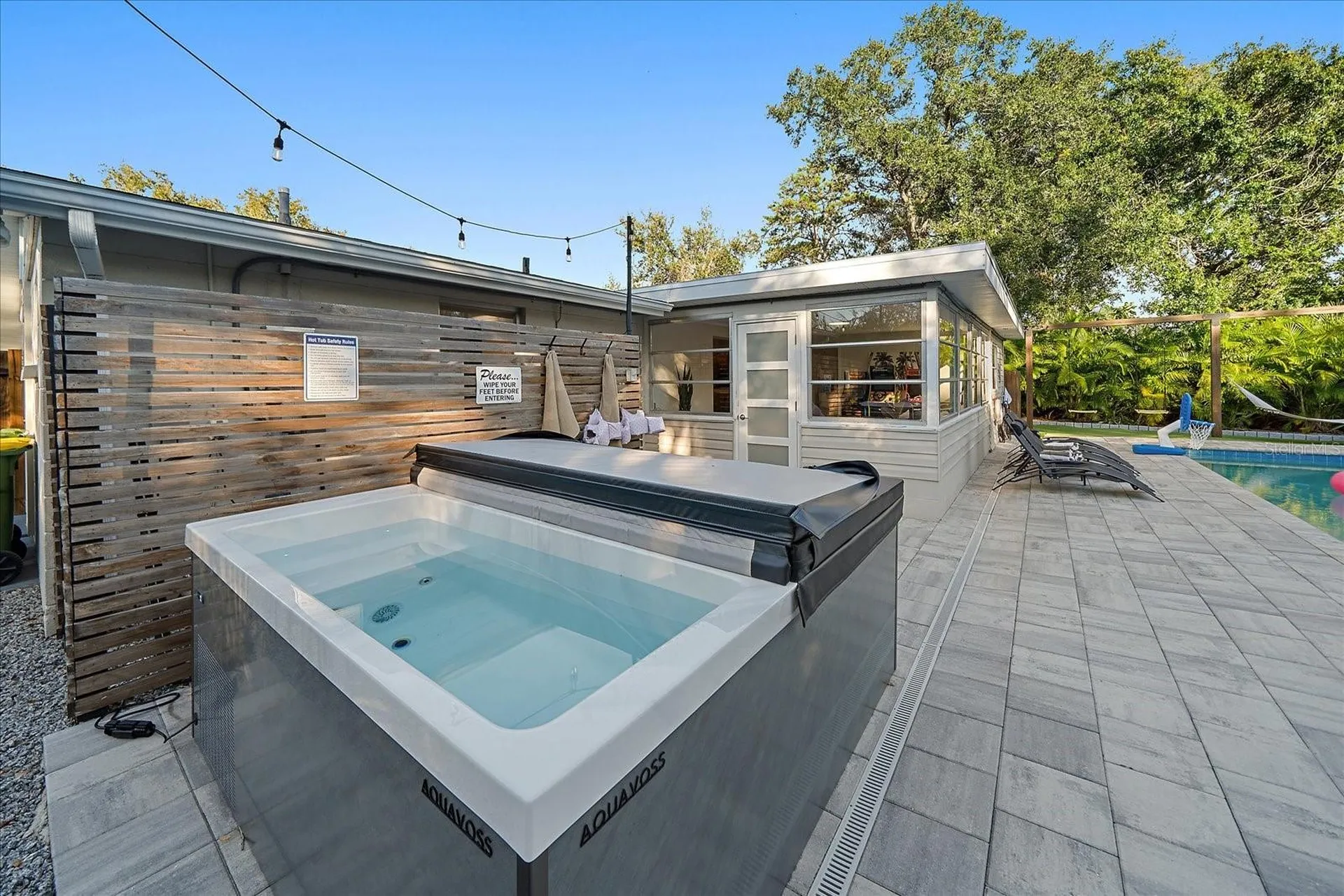 2438 Wisteria Street Sarasota FL 34239