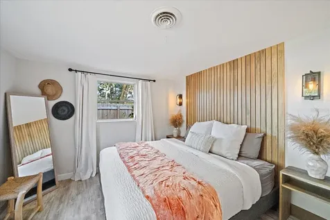2438 Wisteria Street Sarasota FL 34239