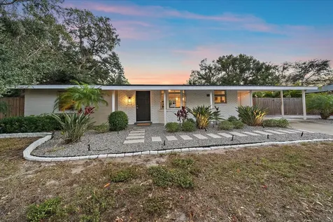 2438 Wisteria Street Sarasota FL 34239