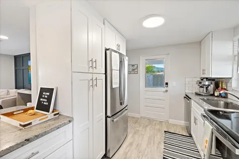 2438 Wisteria Street Sarasota FL 34239